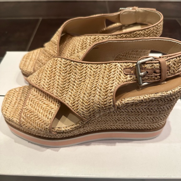 NWOT Dolce Vita Odelia Natural Raffia Tan Wedge Shoes - Picture 5 of 7